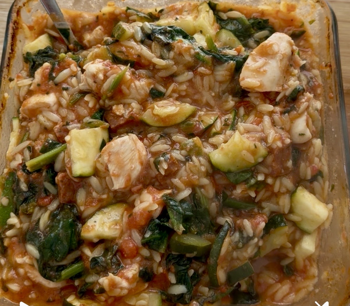 One pot orzo poulet, chorizo & épinards