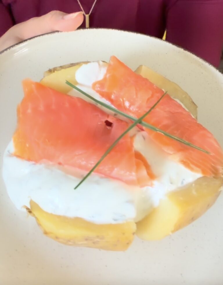 pomme de terre micro-ondes skyr saumon fumé