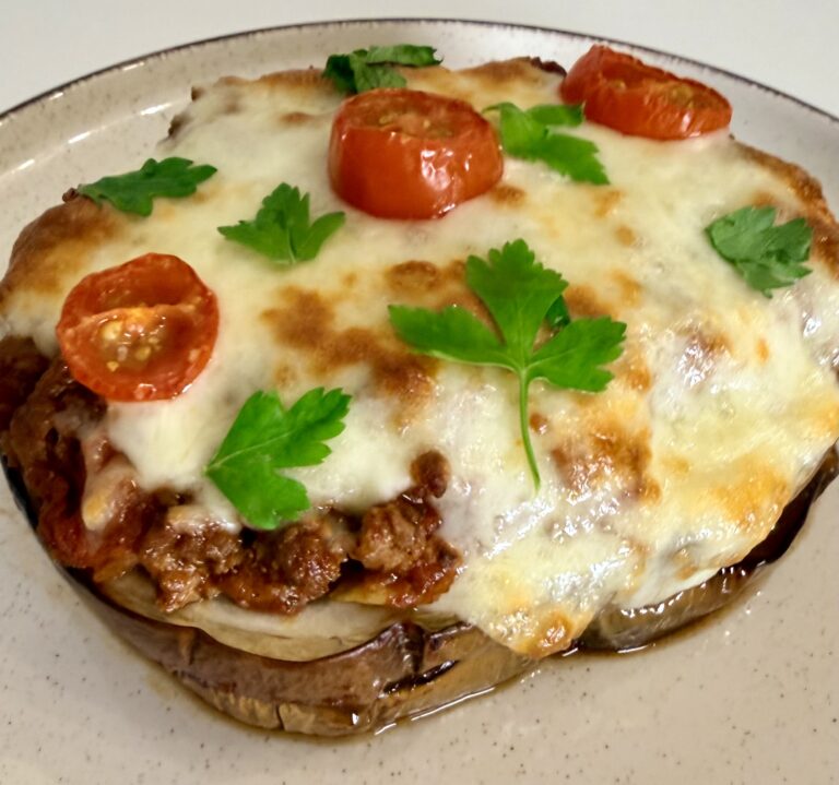Lasagnes d’aubergine (ronde de Nice), bœuf & coco balsamique – format empilé, gratiné mozzarella