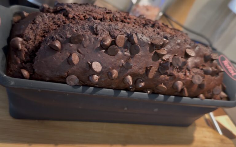 Gâteau au chocolat sans sucre ajouté (aux dattes)