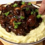 Bœuf bourguignon à ma façon (simple, tendre & moins gras) + purée maison
